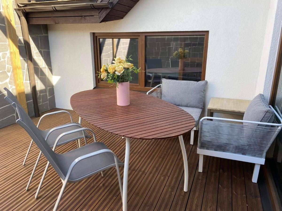 Lux Apartment Pärnu Eksteriør bilde